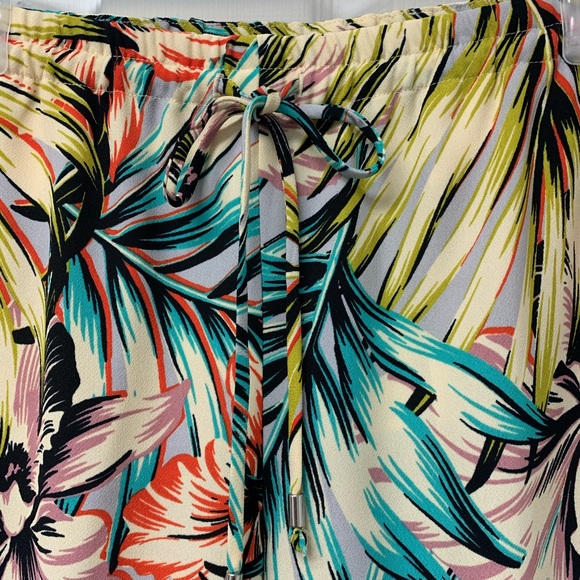 ✨HOST PICK✨ The Limited palm leaf print pants sz S - Picture 3 of 8